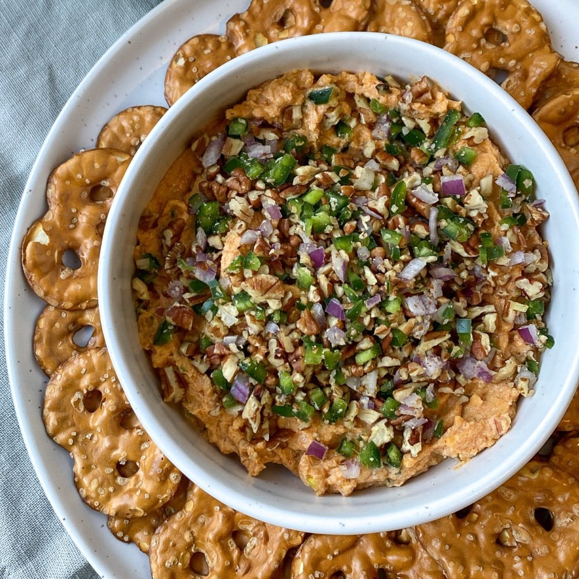 Easy Vegan Jalapeño Cheddar Cheese Dip